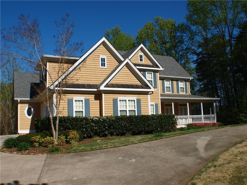 208 Oakland Dr - Photo 2 of 21