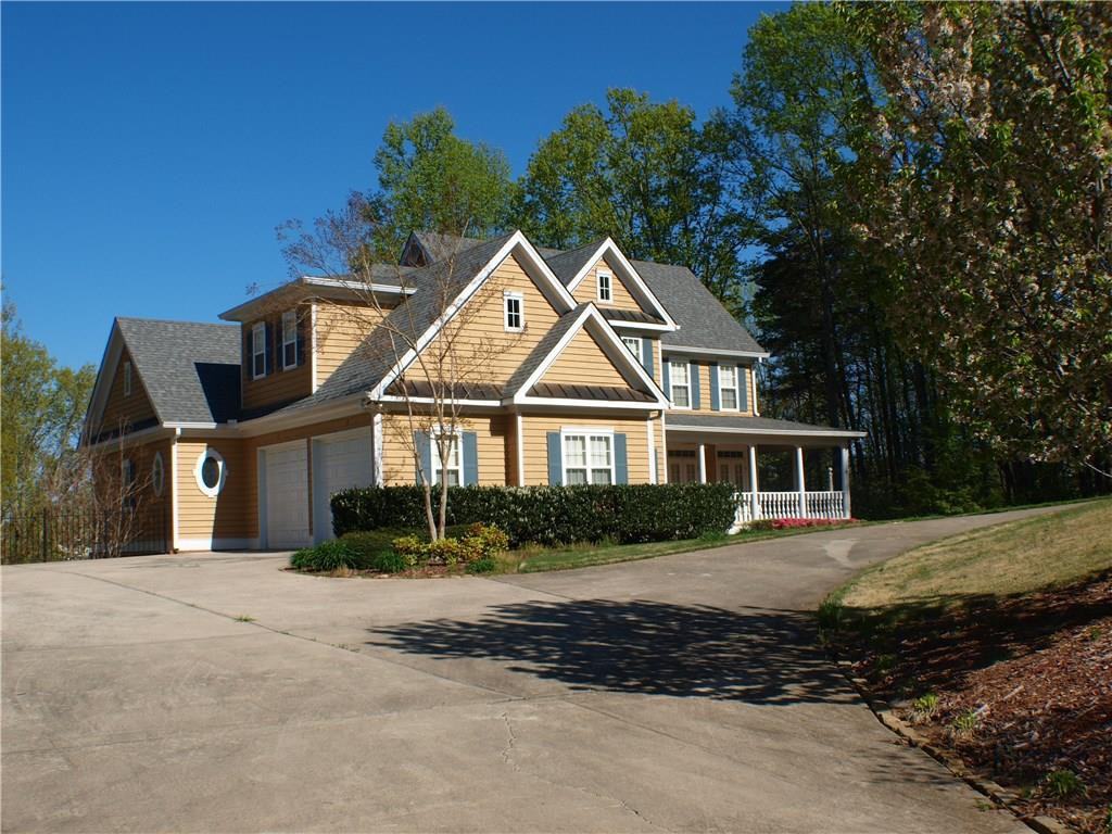 208 Oakland Dr - Photo 3 of 21