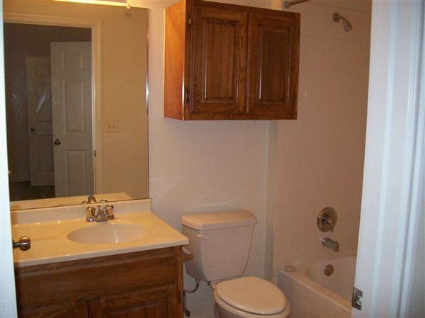 Sycamore Center Villas - Photo 2 of 4