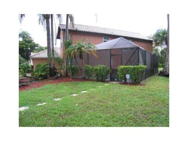 10410 Islander Dr - Photo 3 of 6