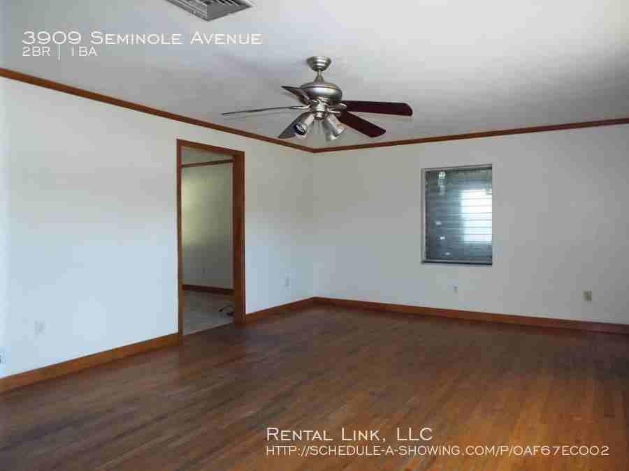 3909 Seminole Ave - Photo 3 of 12