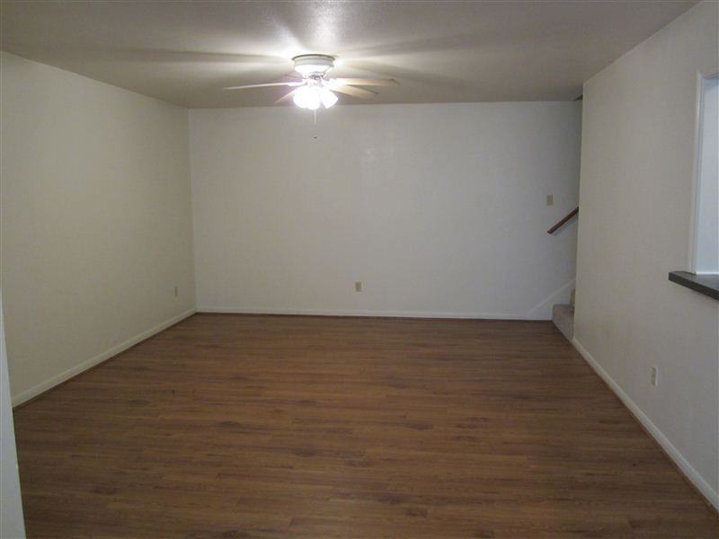 1417 Hawk Tree Dr - Photo 3 of 7