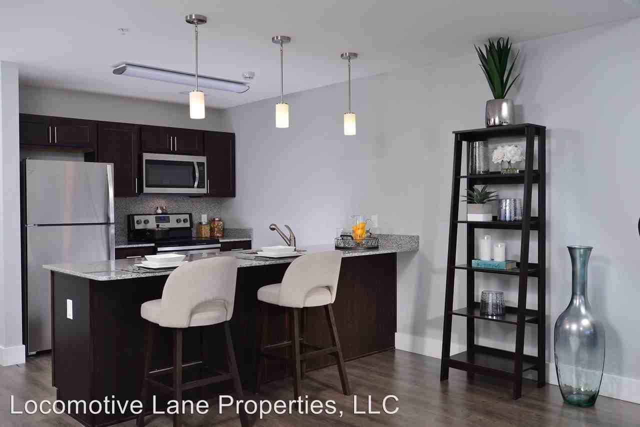 221 Harborside Dr. - Photo 2 of 12