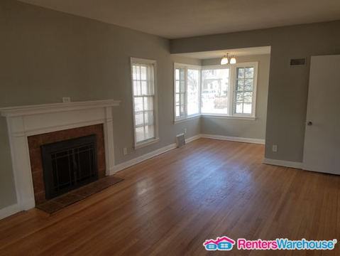 3910 N 41st St - Photo 3 of 16