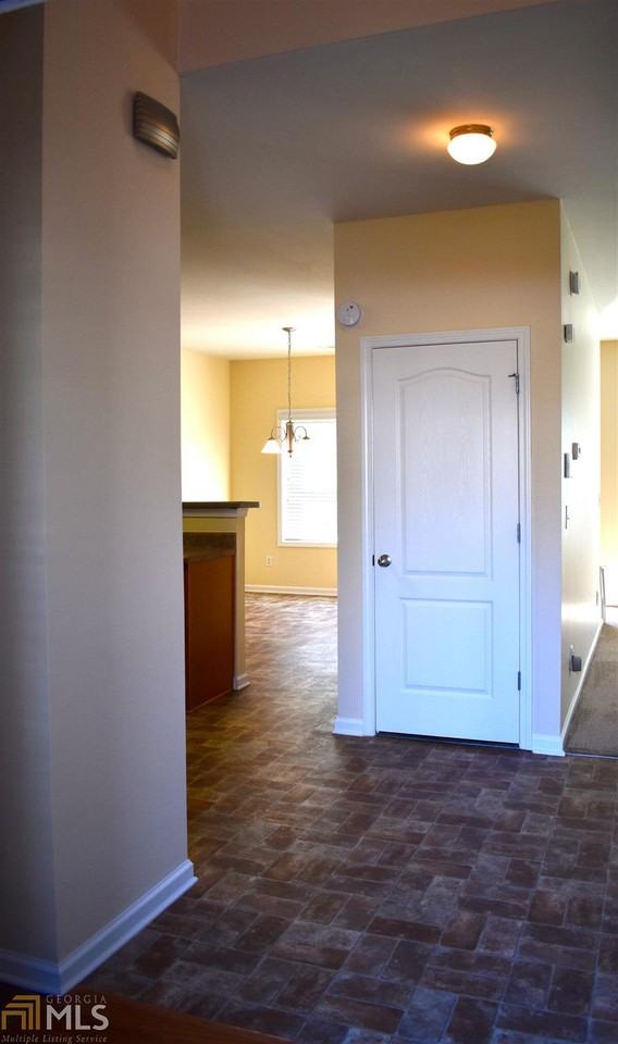 4675 Ferncrest Pl - Photo 3 of 23