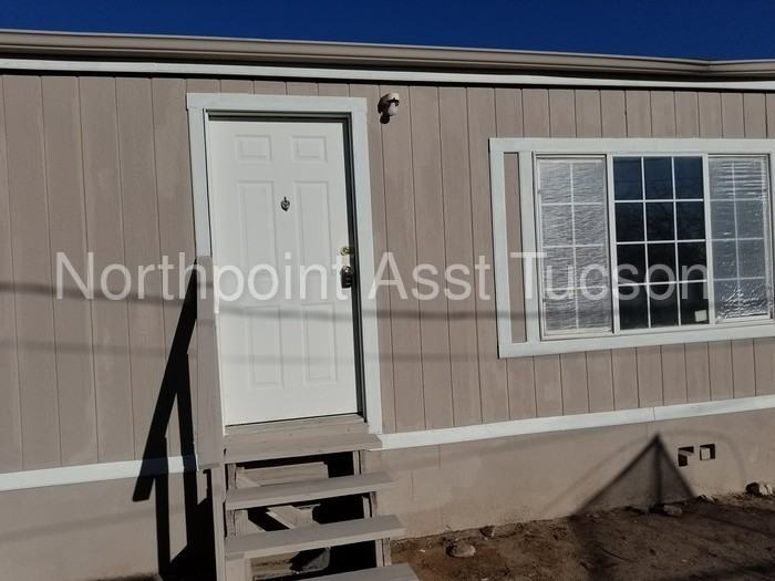 1820 N Aztec Ave - Photo 2 of 14