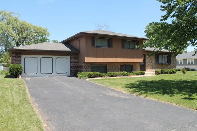 253 Kimbell Ave - Photo 2 of 5