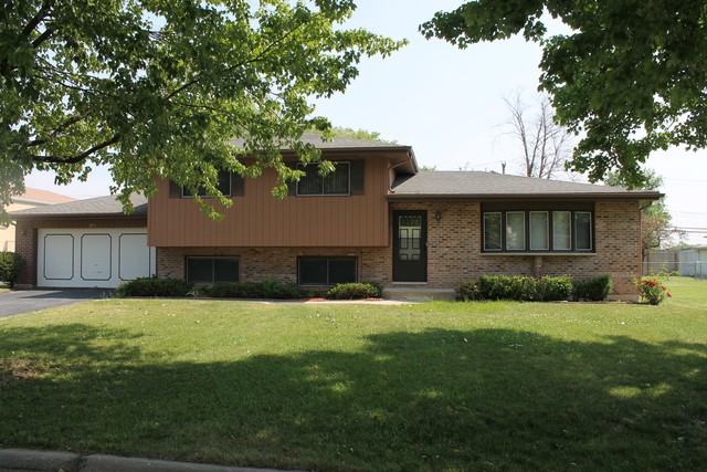 253 Kimbell Ave - Photo 3 of 5