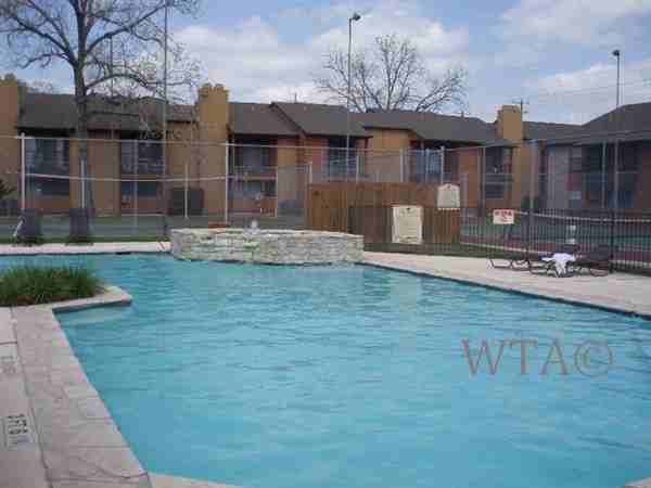 Loop 410 East at Starcrest Drive - Photo 2 of 10