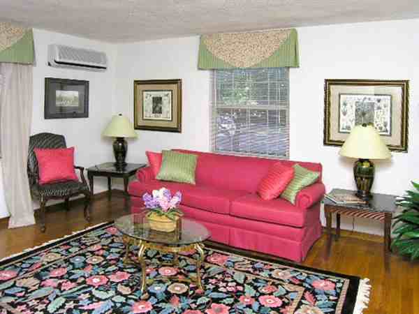 15630 Middlebury Drive - Photo 3 of 5