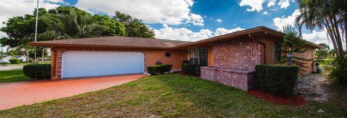 158 Sandpiper Ave - Photo 2 of 5