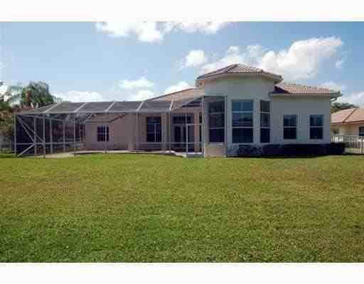 8212 Lakeview Dr - Photo 3 of 6