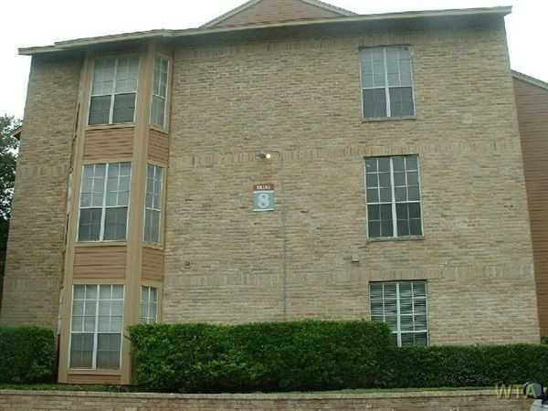 Wurzbach Parkway and Perrin Beitel Road Apartments in Hills of Park