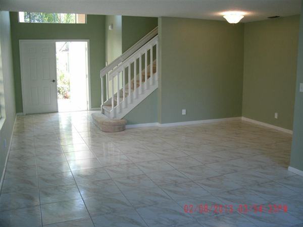 1042 Aspri Way - Photo 3 of 6