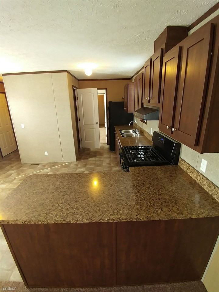 12 St Michaels Dr - Photo 3 of 23