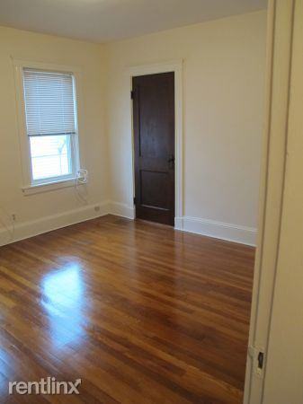 22 Hovey St - Photo 2 of 5