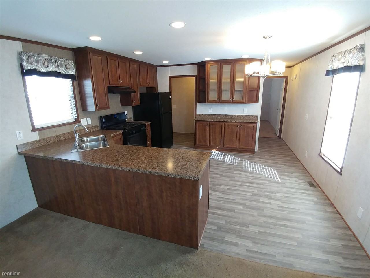 47 St Peters Dr - Photo 2 of 21