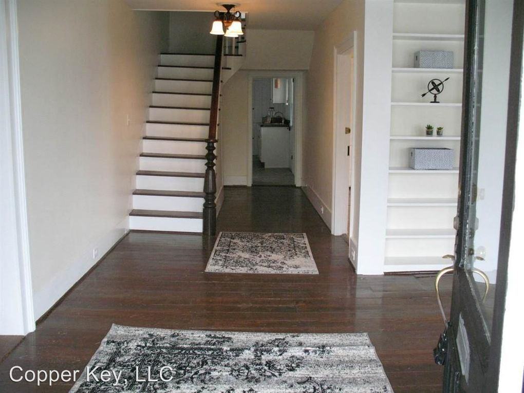 127 N Church St - Photo 3 of 17