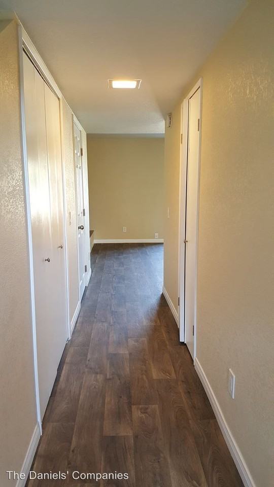 365 Stone Edge Ct - Photo 2 of 24