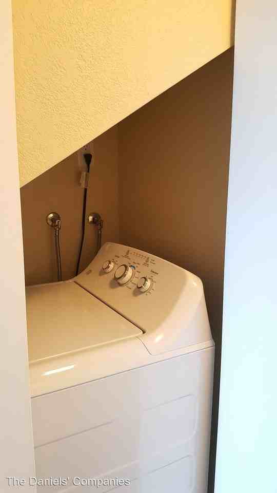 365 Stone Edge Ct - Photo 3 of 24