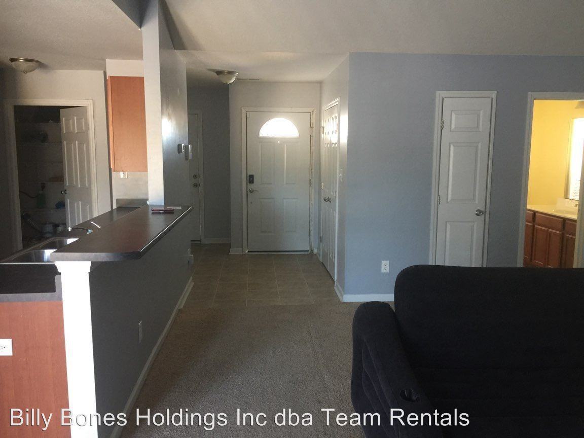 102 Michelle Ward Ln - Photo 2 of 10