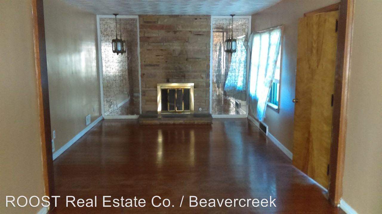 1239 Linda Vista Ave - Photo 3 of 18