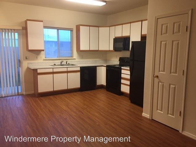 17 Earl Ln - Photo 3 of 17