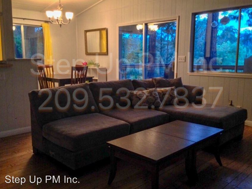 20434 Sherry Ct - Photo 3 of 18