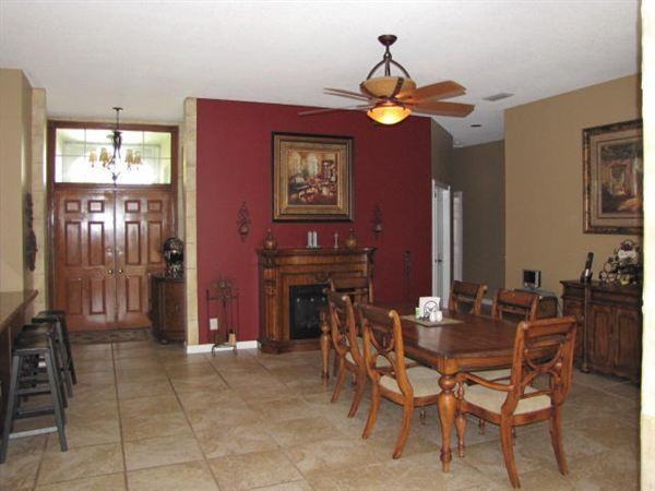 166 S Hampton Dr - Photo 3 of 6