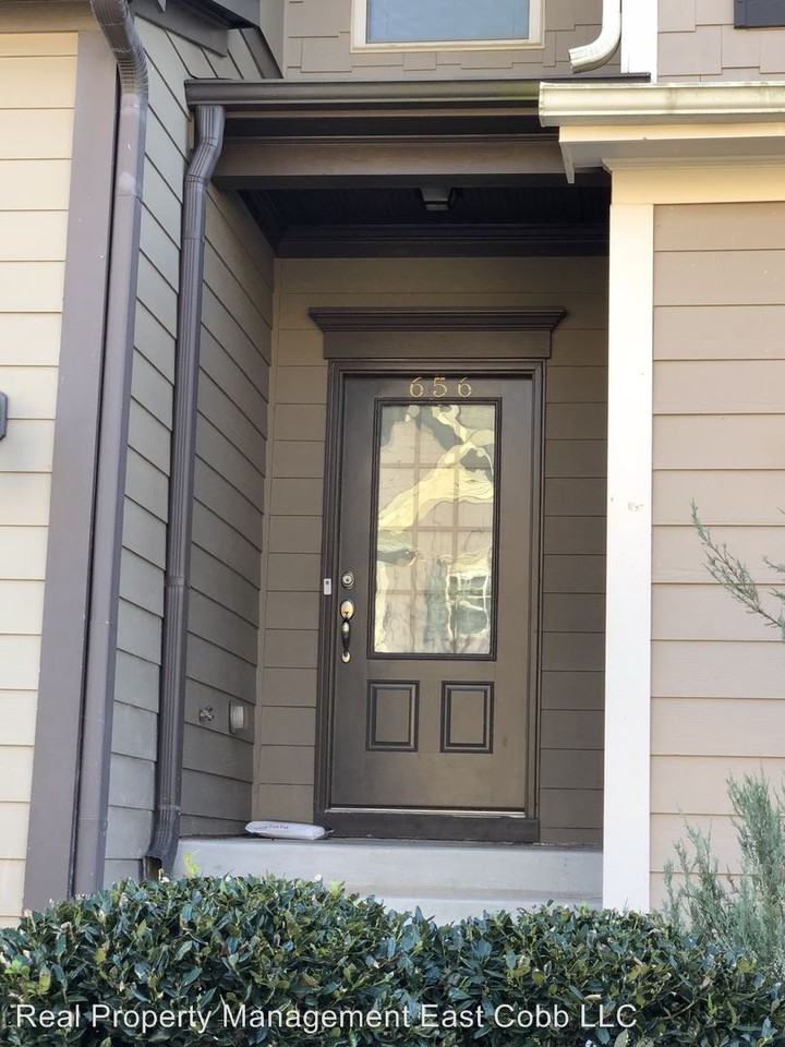 656 Cobblestone Creek Lane - Photo 3 of 22