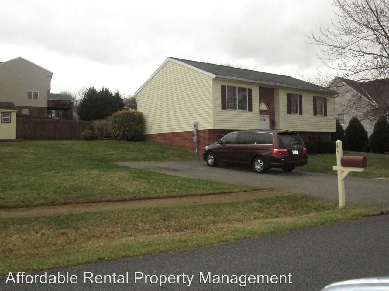 64 Amanda Dr - Photo 2 of 14