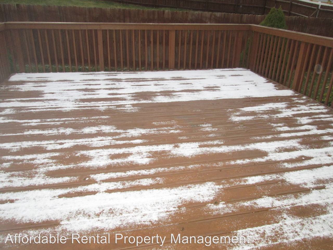 64 Amanda Dr - Photo 3 of 14