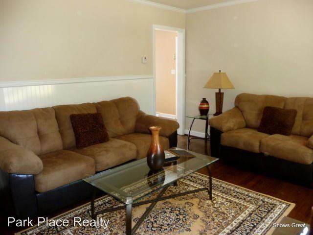 2815 Belle Ave NE - Photo 3 of 12