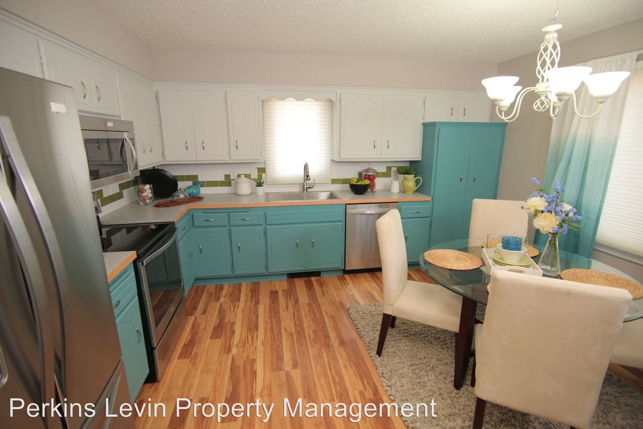 336 NE 2nd St - Photo 3 of 35