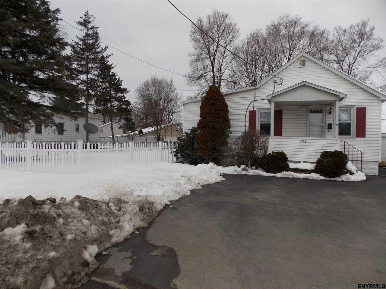 206 Stoodley Pl - Photo 3 of 19