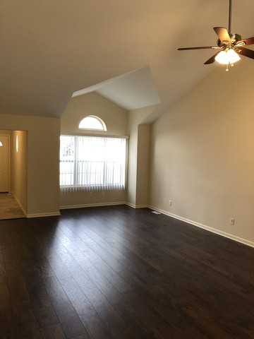 1301 6th St - Photo 3 of 34