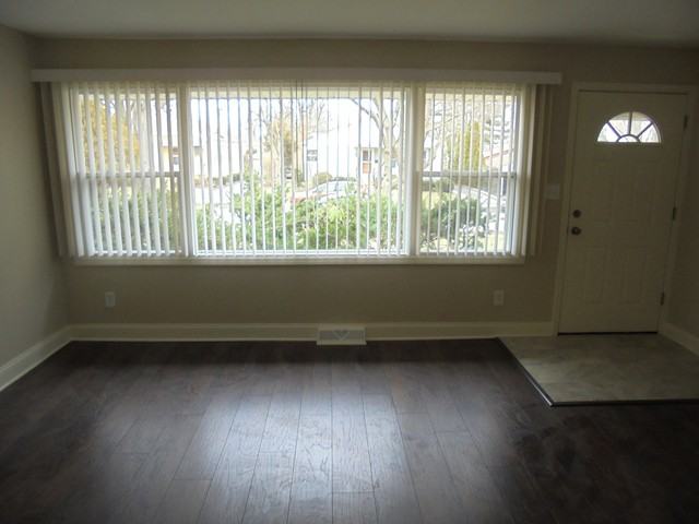 1809 Evergreen Rd - Photo 2 of 26