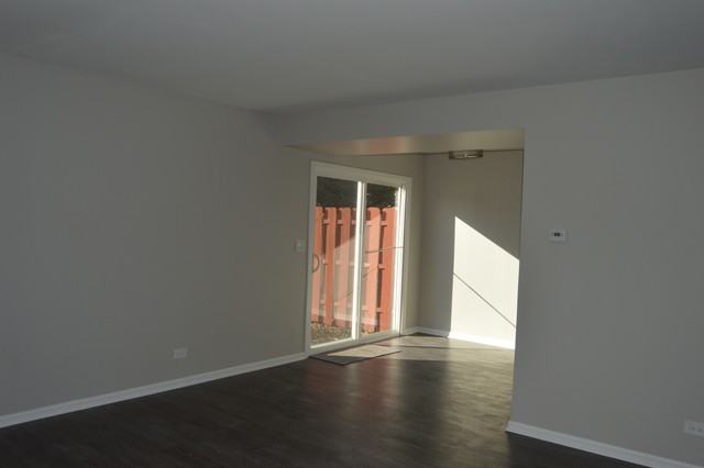 1883 Jamestown Cir - Photo 2 of 18