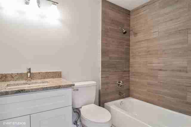 1883 Jamestown Cir - Photo 3 of 18