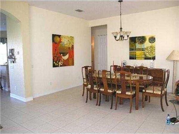 10586 Hilltop Meadow Point - Photo 3 of 6