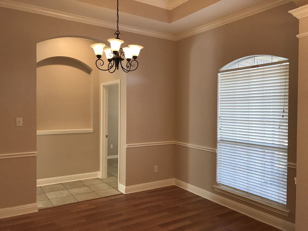 1434 Yosemite - Photo 2 of 16