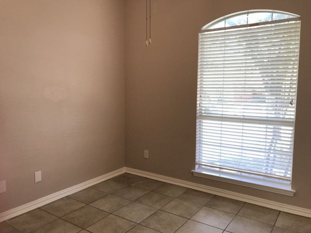 1434 Yosemite - Photo 3 of 16