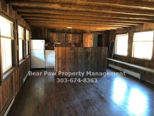 9772 S Hilldale Dr - Photo 2 of 8