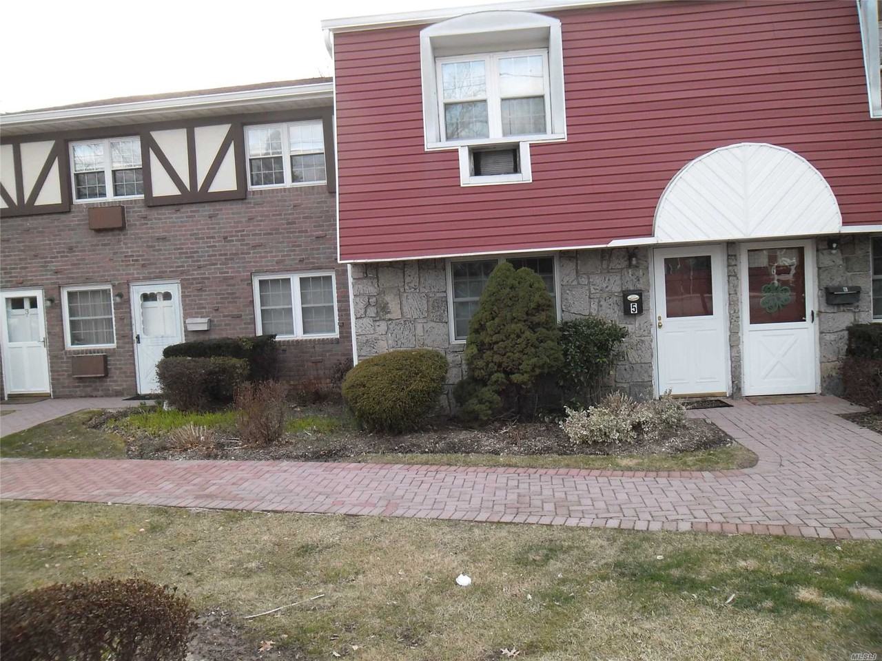 8 Springwood Dr - Photo 2 of 7