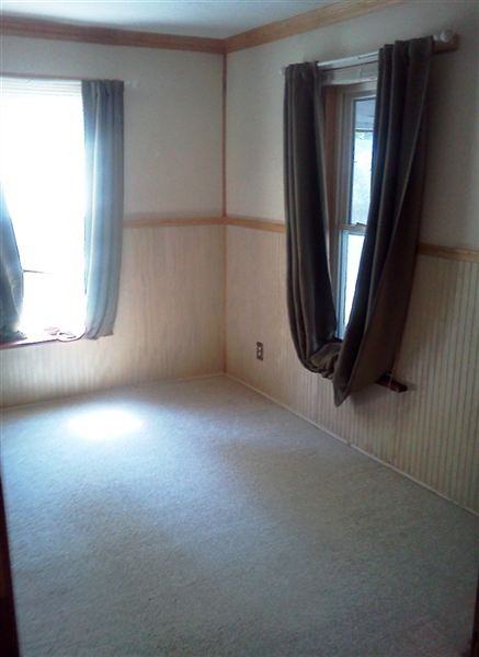 7010 Lake View Dr - Photo 3 of 8