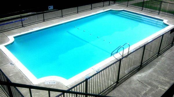 Las Palmas Apartments - Photo 2 of 8