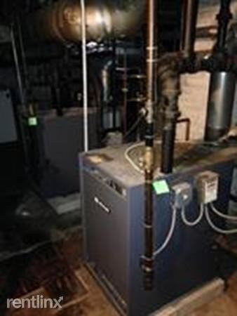 810 Broadway - Photo 2 of 4