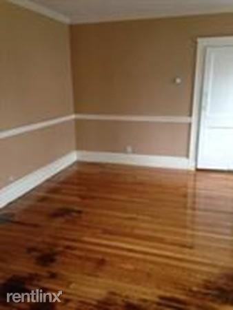 810 Broadway - Photo 3 of 4