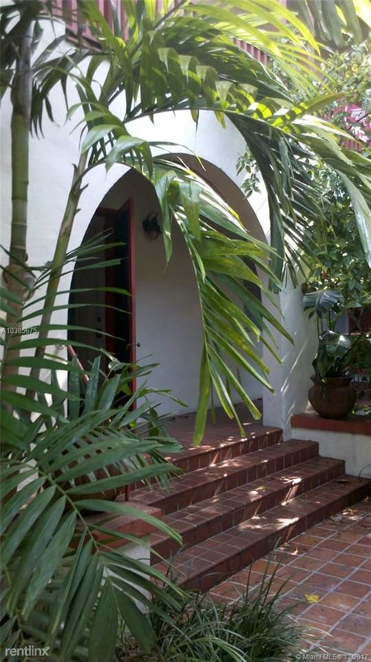 1550 Jefferson Ave - Photo 2 of 16