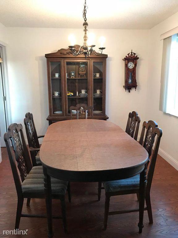 1752 Camargo Dr - Photo 3 of 6